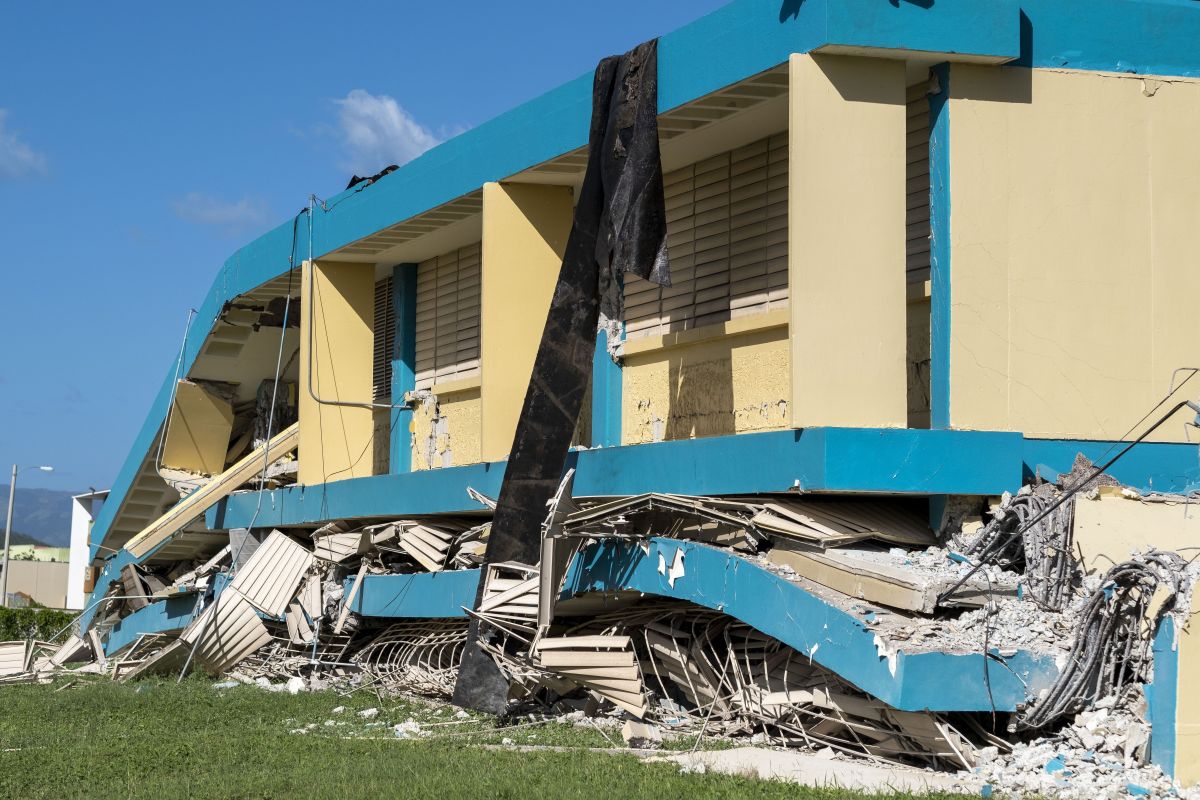 La escuela Agripina Seda sufrió daños después de un sismo en Guánica, Puerto Rico el 11 de enero de 2020.