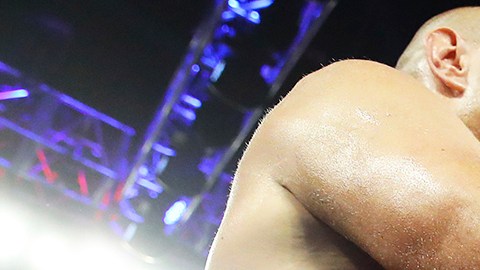 El pugilista estadounidense tiene una oportunidad más para reconquistar su título del CMB.