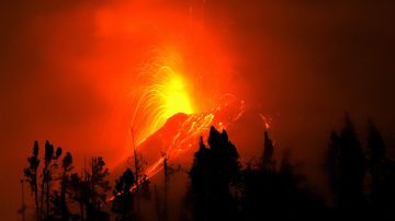 Erupción del volcán Tungurahua en 2011.
