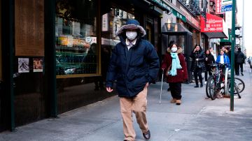 Muchos están usando máscaras en un esfuerzo por protegerse del coronavirus.