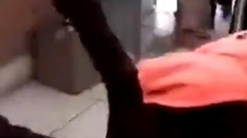 Ataque a una estudiante en una escuela en México. Captura de pantalla.