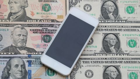 Para poder ahorrar es importante crear un presupuesto./Shutterstock