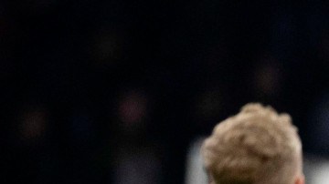 Edson Álvarez no tuvo participación.