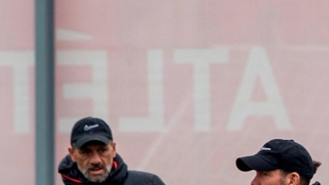 Diego Simeone convocó a 19 jugadores.
