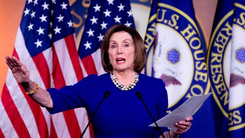 Pelosi consideró "terrible" que Trump hablara de la cobertura médica que ha tratado de desmantelar.