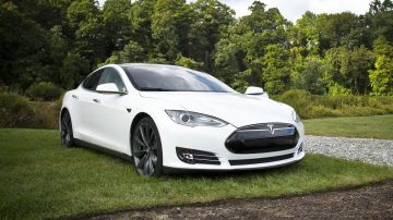 Tesla busca que los usuarios de su marca cuenten con la mejor red de puntos de carga rápida