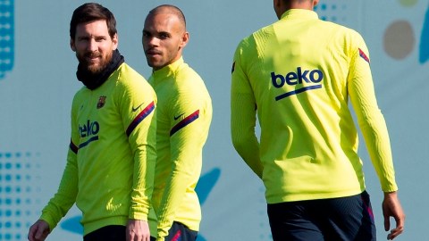 El equipo recibió consejos para reducir el riesgo de un posible contagio.