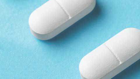 cr-health-inlinehero-easy-ways-to-swallow-pills-12-19