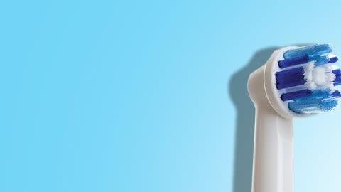 cr-health-inlinehero-electric-vs-manual-toothbrush-0120