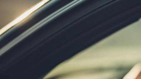 cr-money-inlinehero-save-money-car-insurance-0120