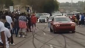 Las carreras clandestinas en Dallas.