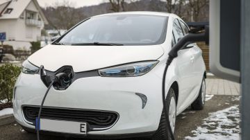 Los autos eléctricos minimizan los daños al medio ambiente.