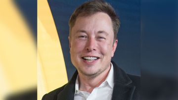 Musk posee aproximadamente el 19% de las acciones de Tesla.