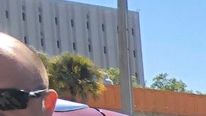 Gaige Pike es feliz con todas sus insignias.