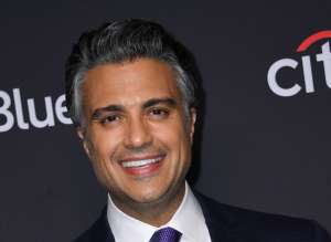 Jaime Camil revoluciona Twitter al cumplir el sueño de una fan en Canadá