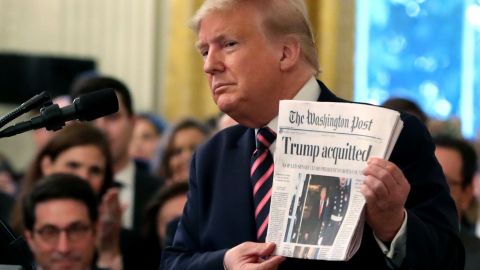 El presidente Trump bromeó con "enmarcar" el periódico.