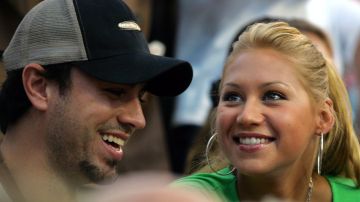 Anna Kournikova junto a su esposo el cantante Enrique Iglesias.