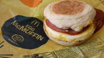 McMuffin de huevo McDonald's gratis comida
