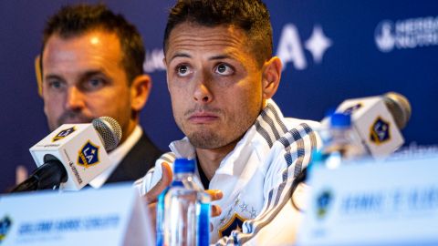 Los Angeles, California, 23 de enero de 2020. Javier "Chicharito" Hernández, durante su presentación como nuevo refuerzo de Los Angeles Galaxy, celebrando en el estadio Dignity Health Sports Park. Foto: Imago7/ Xavier Hernández