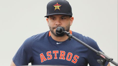 Altuve aún es señalado de usar un aparato para poderles ganar a los Yankees el año pasado.