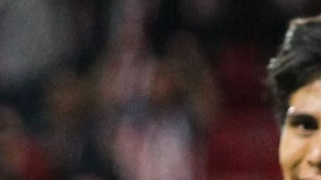 Macías y Giménez comandarán el ataque en el partido.