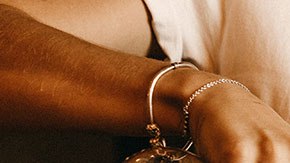 La mujer no tuvo oportunidad de agradecerle al generoso cliente.