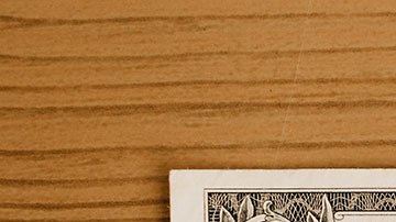 La mesera publicó un video en donde muestra el pago y las horas trabajadas.