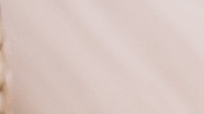 Las niñeras siempre son excleentes opciones para tener un momento privado en pareja.