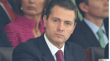 Senadores mexicanos piden que ex presidente Peña Nieto rinda cuentas por traidor a la patria
