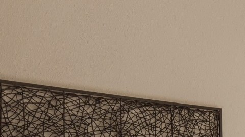 Un apartamento pequeño de pocos pies cuadrados puede ser asequible para muchos.