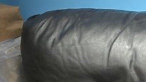 El oficial Ricardo Castillo sufrió graves heridas en su pierna y en su brazo izquierdos.