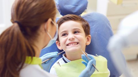 niño odontología dentista