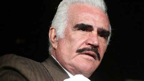 Vicente Fernández.