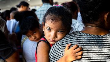 Cientos de niños fueron separados de sus padres en la frontera.