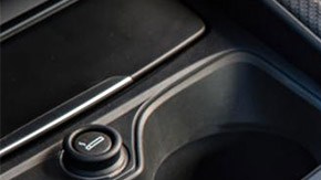 Los autos con transmisión manual facilitan el frenado con motor y de esta manera también ahorrar gasolina