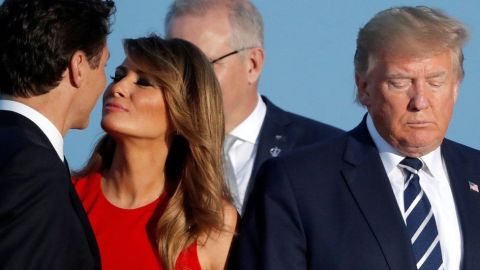 En un evento de la OTAN, la primera dama besó efusivamente a Justin Trudeau.