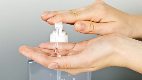 Los geles antibacterianos nos han hecho la vida más fácil, pero no son siempre eficaces.