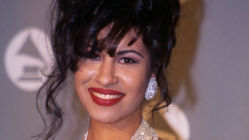 Selena Quintanilla Pérez nació en 1971 y desde los 10 años inició su carrera de cantante.