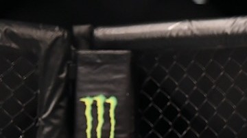 Weili Zhang sigue en lo más alto del peso paja de UFC.