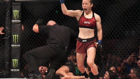 Weili Zhang sigue en lo más alto del peso paja de UFC.