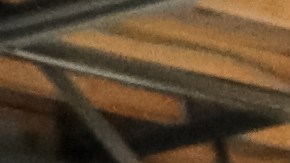 Alcalde Garcetti visita centro de distribución de alimentos.