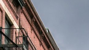 8 tips para caminar por las calles de un país que no es el tuyo
*Foto: Zachary Shakked vía Unsplash