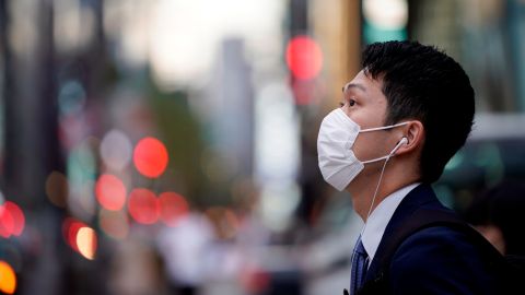 Algunos países asiáticos sí recomiendan usar mascarillas a diario.