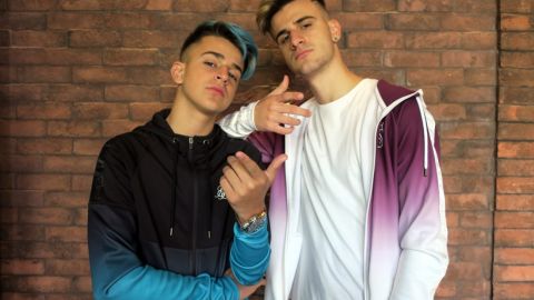Adexe y Nau.
