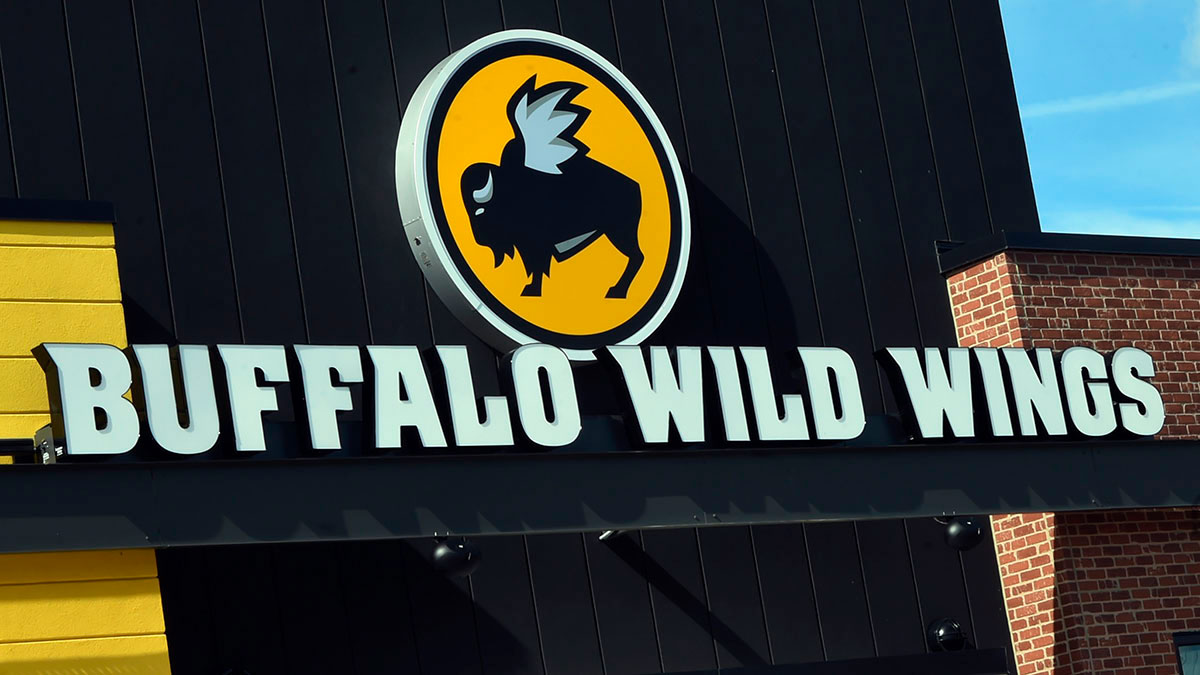 Buffalo Wild Wings te da alitas GRATIS en tus órdenes para llevar - La  Opinión