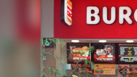 Algunas familias dependen de los almuerzos escolares para alimentar a sus hijos.