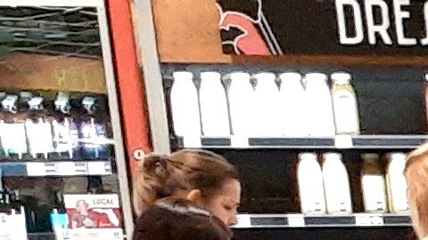 Las nuevas medidas para evitar el contagio de coronavirus dejan los mercados vacíos en EEUU.