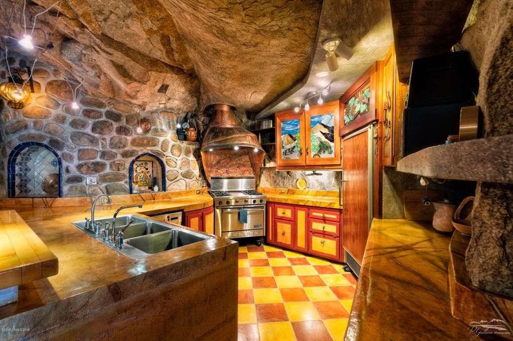 La increíble casa cueva en Arizona que puede ser tuya por menos de un