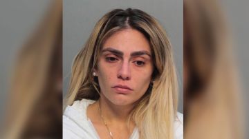 Karina Vanessa Corbalan, de 23 años, está en la cárcel de Miami sin fianza.