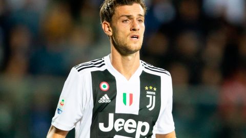 El defensor grabó un video para Juventus TV.